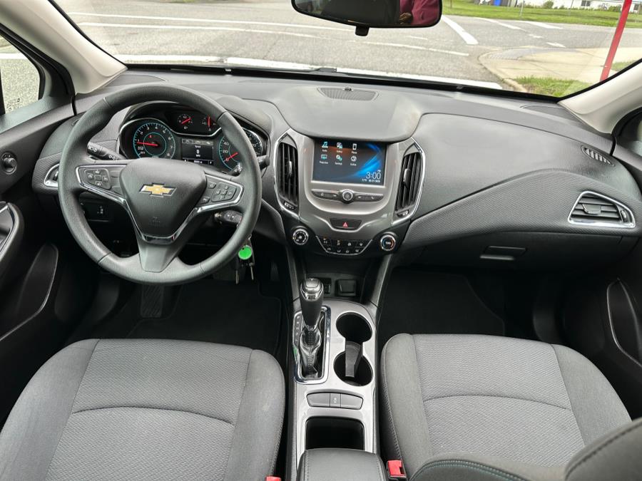 2018 Chevrolet Cruze 4dr HB 1.4L LT w/1SD, available for sale in Copiague, New York | Great Deal Motors. Copiague, New York 2018 Chevrolet Cruze 4dr HB 1.4L LT w/1SD, available for sale in Copiague, New York | Great Deal Motors. Copiague, New York