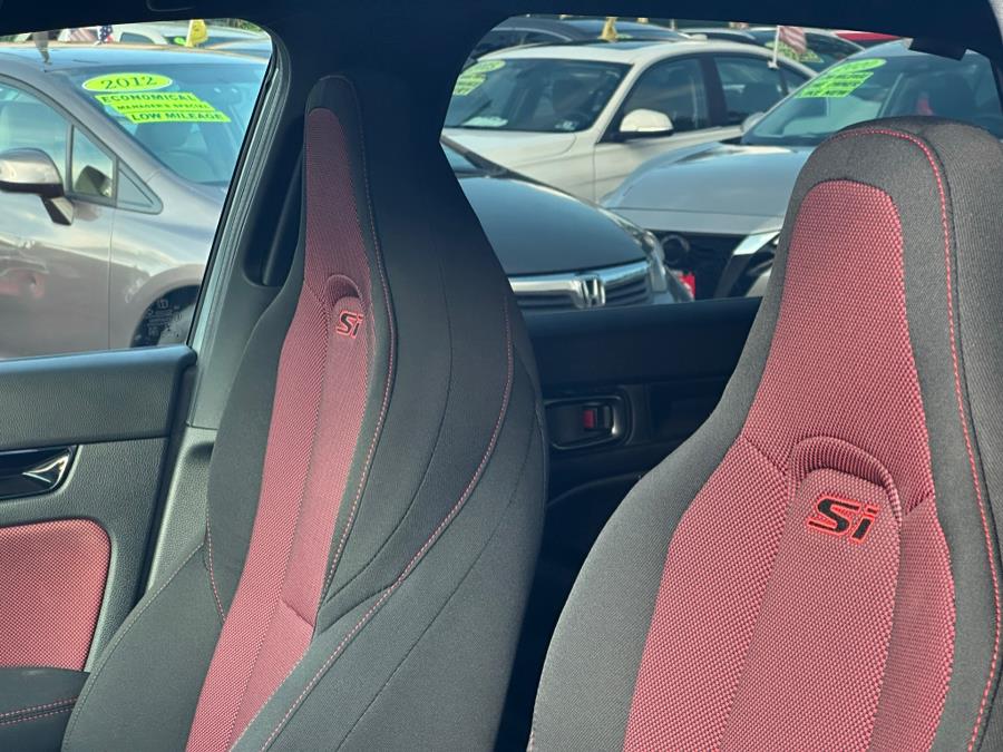 2022 Honda Civic Si Manual, available for sale in Irvington , New Jersey | Auto Haus of Irvington Corp. Irvington , New Jersey 2022 Honda Civic Si Manual, available for sale in Irvington , New Jersey | Auto Haus of Irvington Corp. Irvington , New Jersey