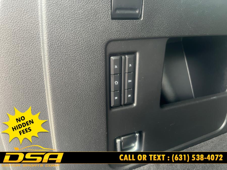 2019 Lincoln Navigator L Reserve 4x4, available for sale in Commack, New York | DSA Motor Sports Corp. Commack, New York 2019 Lincoln Navigator L Reserve 4x4, available for sale in Commack, New York | DSA Motor Sports Corp. Commack, New York