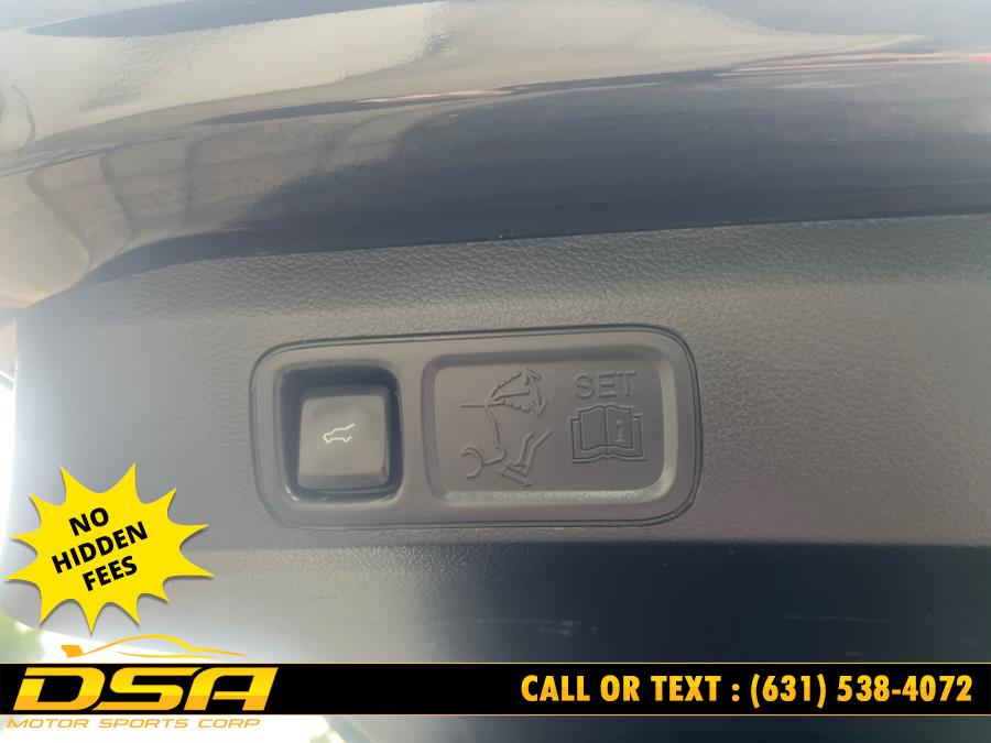 2019 Lincoln Navigator L Reserve 4x4, available for sale in Commack, New York | DSA Motor Sports Corp. Commack, New York 2019 Lincoln Navigator L Reserve 4x4, available for sale in Commack, New York | DSA Motor Sports Corp. Commack, New York