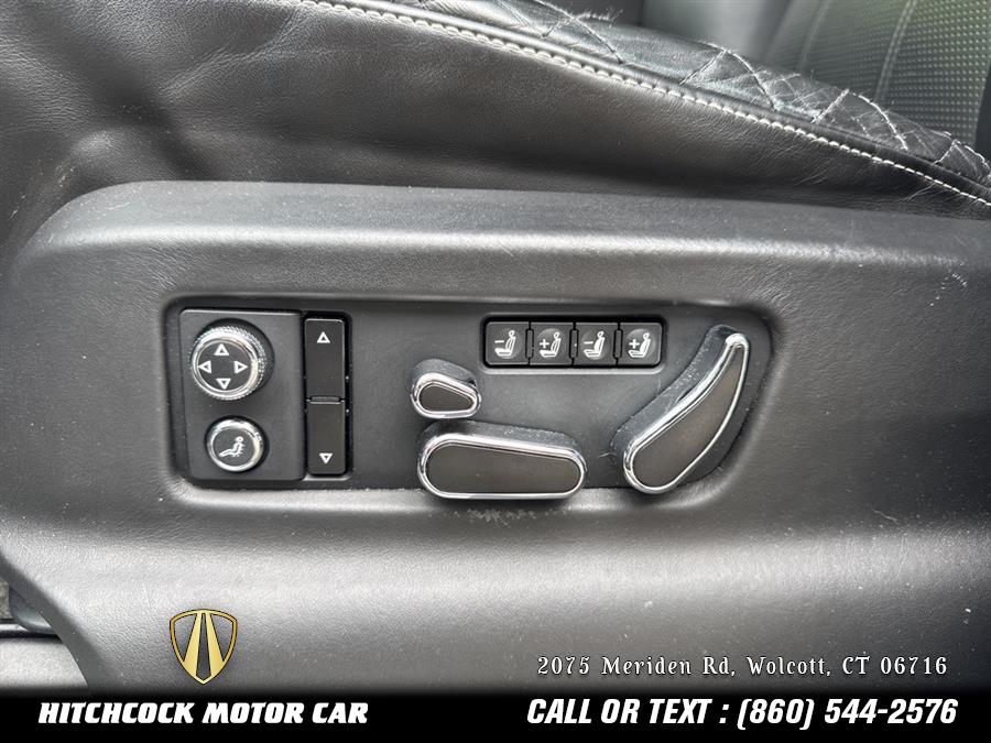2018 Bentley Bentayga W12, available for sale in Wolcott, Connecticut | Hitchcock Motor Car. Wolcott, Connecticut 2018 Bentley Bentayga W12, available for sale in Wolcott, Connecticut | Hitchcock Motor Car. Wolcott, Connecticut