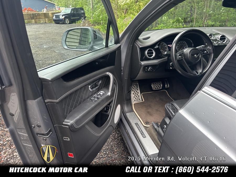 2018 Bentley Bentayga W12, available for sale in Wolcott, Connecticut | Hitchcock Motor Car. Wolcott, Connecticut 2018 Bentley Bentayga W12, available for sale in Wolcott, Connecticut | Hitchcock Motor Car. Wolcott, Connecticut