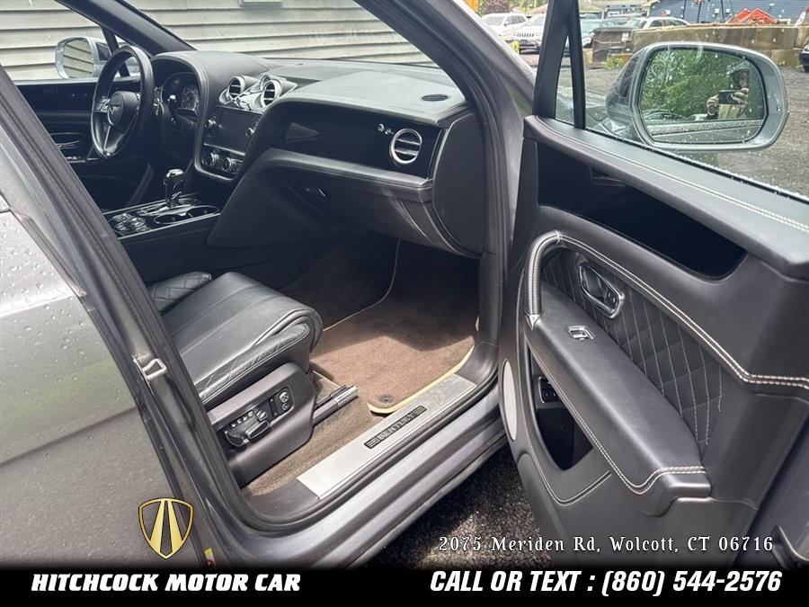 2018 Bentley Bentayga W12, available for sale in Wolcott, Connecticut | Hitchcock Motor Car. Wolcott, Connecticut 2018 Bentley Bentayga W12, available for sale in Wolcott, Connecticut | Hitchcock Motor Car. Wolcott, Connecticut