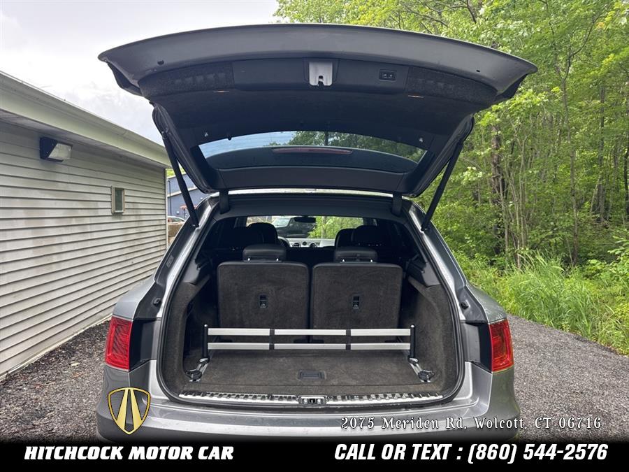 2018 Bentley Bentayga W12, available for sale in Wolcott, Connecticut | Hitchcock Motor Car. Wolcott, Connecticut 2018 Bentley Bentayga W12, available for sale in Wolcott, Connecticut | Hitchcock Motor Car. Wolcott, Connecticut