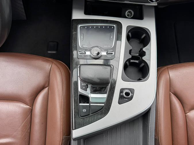 2019 Audi Q7 Premium Plus 45 TFSI quattro, available for sale in Jamaica, New York | Sunrise Autoland. Jamaica, New York 2019 Audi Q7 Premium Plus 45 TFSI quattro, available for sale in Jamaica, New York | Sunrise Autoland. Jamaica, New York