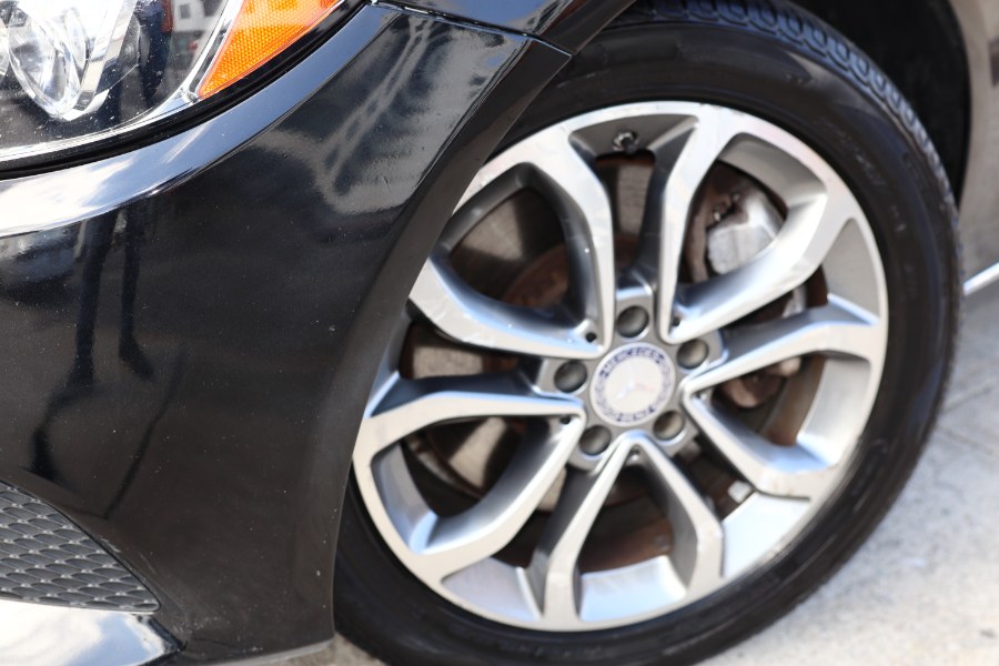 2016 Mercedes Benz C 300 Sport 4MATIC photo 4