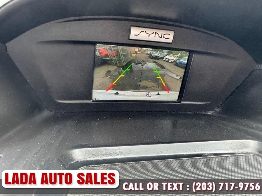 2017 Ford Escape SE 4WD, available for sale in Bridgeport, Connecticut | Lada Auto Sales. Bridgeport, Connecticut 2017 Ford Escape SE 4WD, available for sale in Bridgeport, Connecticut | Lada Auto Sales. Bridgeport, Connecticut