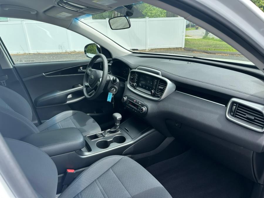 2019 Kia Sorento LX V6 FWD, available for sale in Agawam, Massachusetts | Malkoon Motors. Agawam, Massachusetts 2019 Kia Sorento LX V6 FWD, available for sale in Agawam, Massachusetts | Malkoon Motors. Agawam, Massachusetts