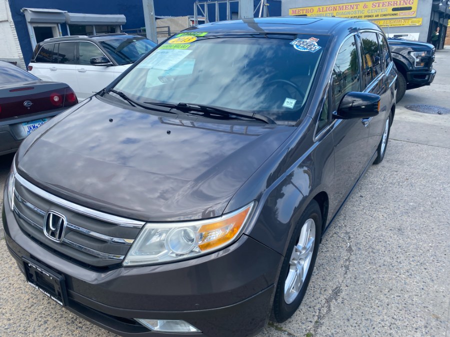 Used 2013 Honda Odyssey in Middle Village, New York | Middle Village Motors . Middle Village, New York