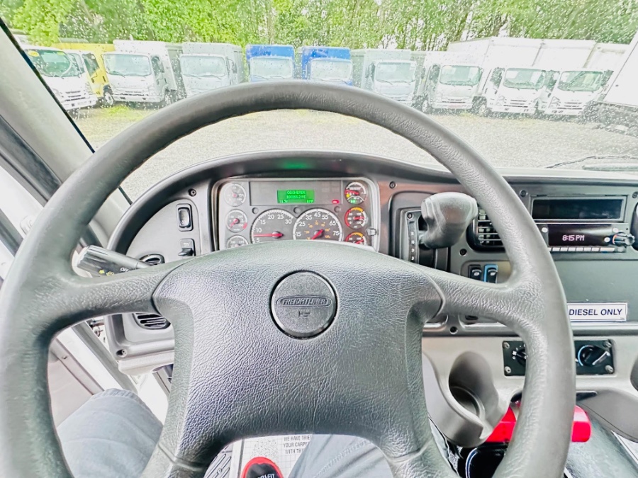 2022 Freightliner M2 26FT BOX + CUMMINS ENGINE + LIFT GATE + NO CDL, available for sale in South Amboy, New Jersey | NJ Truck Spot. South Amboy, New Jersey 2022 Freightliner M2 26FT BOX + CUMMINS ENGINE + LIFT GATE + NO CDL, available for sale in South Amboy, New Jersey | NJ Truck Spot. South Amboy, New Jersey