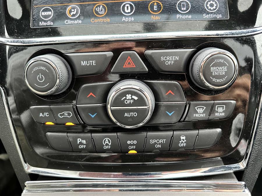 2021 Jeep Grand Cherokee Limited, available for sale in Patchogue, New York | Baron Supercenter. Patchogue, New York 2021 Jeep Grand Cherokee Limited, available for sale in Patchogue, New York | Baron Supercenter. Patchogue, New York