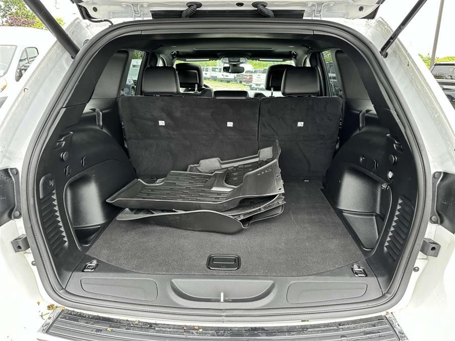 2021 Jeep Grand Cherokee Limited, available for sale in Patchogue, New York | Baron Supercenter. Patchogue, New York 2021 Jeep Grand Cherokee Limited, available for sale in Patchogue, New York | Baron Supercenter. Patchogue, New York