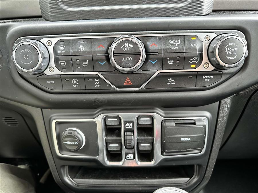 2021 Jeep Gladiator Sport, available for sale in Patchogue, New York | Baron Supercenter. Patchogue, New York 2021 Jeep Gladiator Sport, available for sale in Patchogue, New York | Baron Supercenter. Patchogue, New York