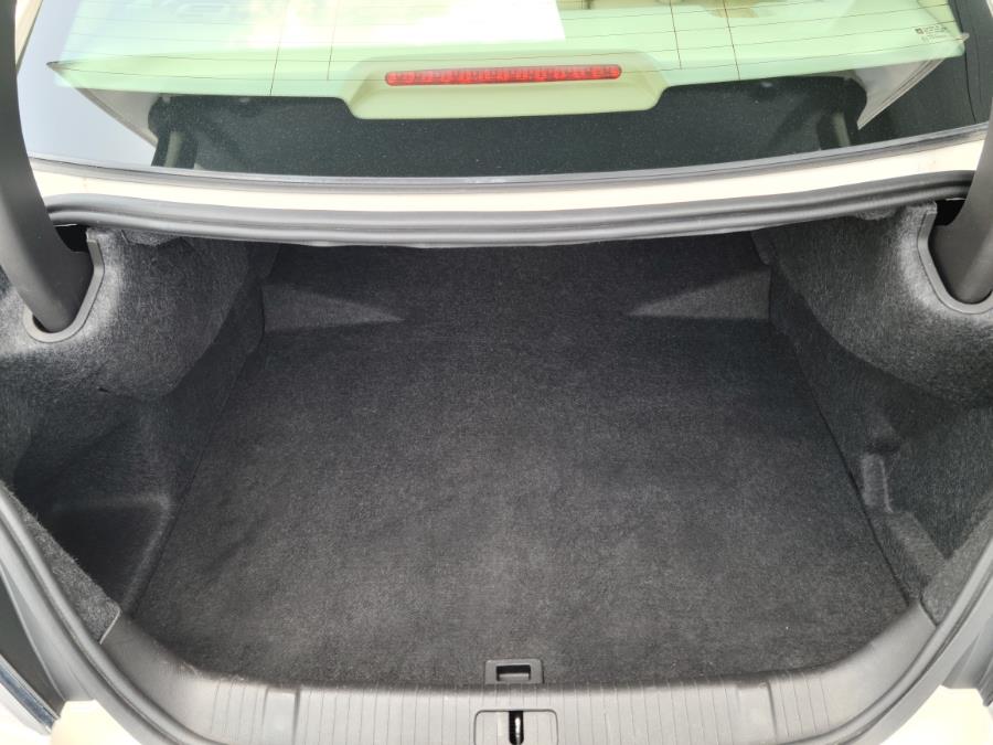 2012 Buick LaCrosse 4dr Sdn Premium 1 FWD, available for sale in Milford, Connecticut | Chip's Auto Sales Inc. Milford, Connecticut 2012 Buick LaCrosse 4dr Sdn Premium 1 FWD, available for sale in Milford, Connecticut | Chip's Auto Sales Inc. Milford, Connecticut