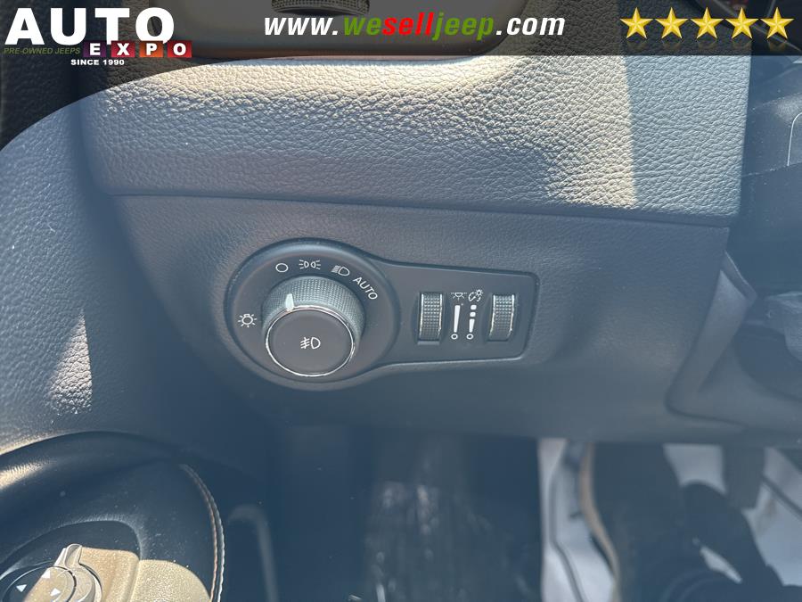 2018 Jeep Compass Latitude 4x4, available for sale in Huntington, New York | Auto Expo. Huntington, New York 2018 Jeep Compass Latitude 4x4, available for sale in Huntington, New York | Auto Expo. Huntington, New York