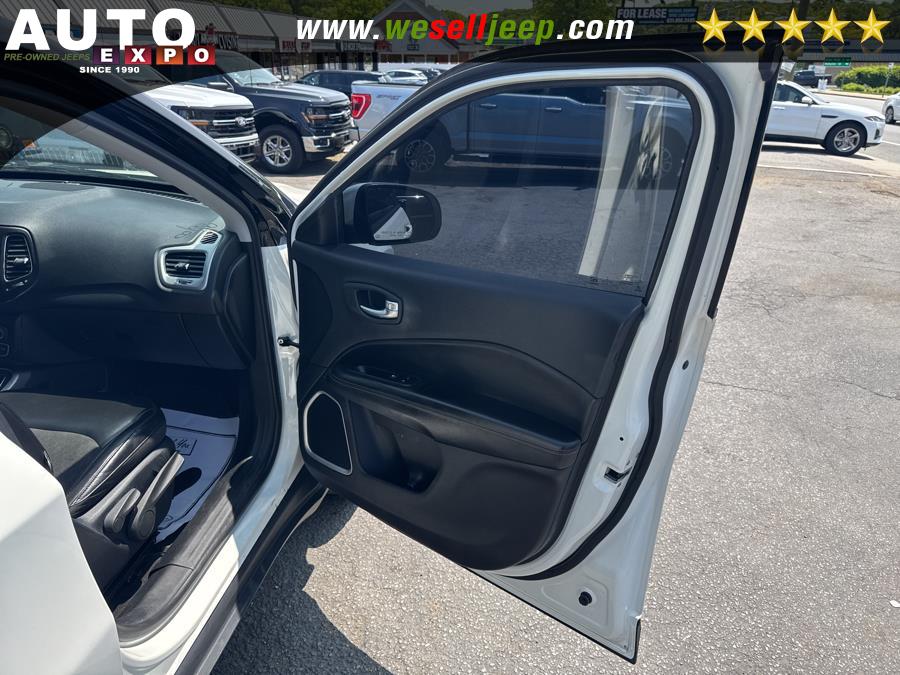 2018 Jeep Compass Latitude 4x4, available for sale in Huntington, New York | Auto Expo. Huntington, New York 2018 Jeep Compass Latitude 4x4, available for sale in Huntington, New York | Auto Expo. Huntington, New York