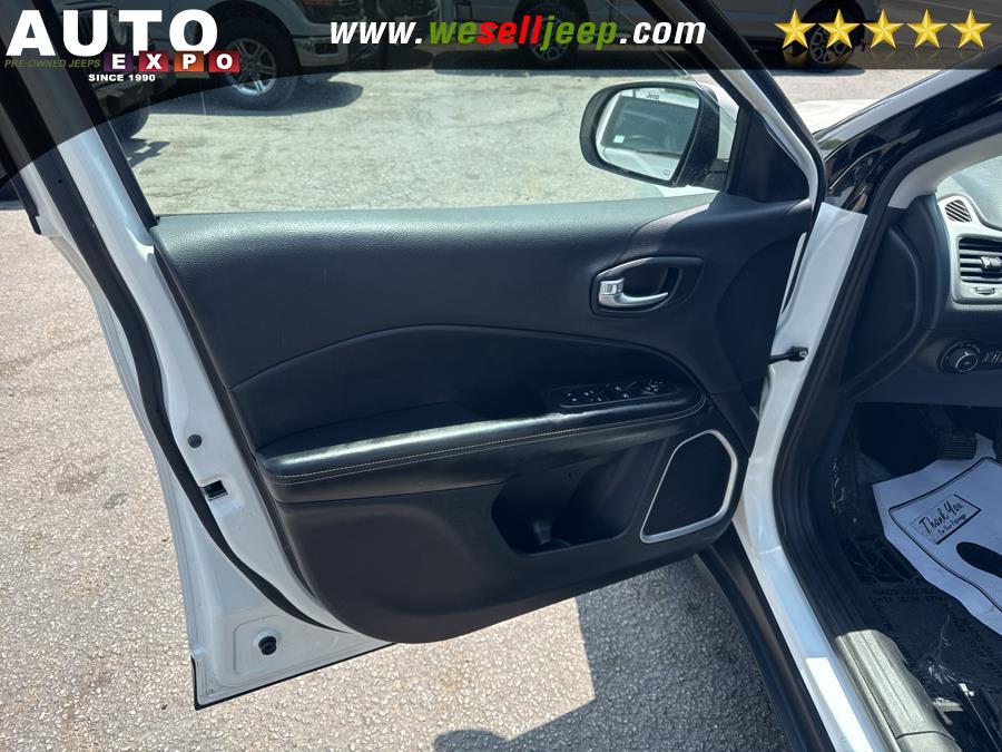 2018 Jeep Compass Latitude 4x4, available for sale in Huntington, New York | Auto Expo. Huntington, New York 2018 Jeep Compass Latitude 4x4, available for sale in Huntington, New York | Auto Expo. Huntington, New York