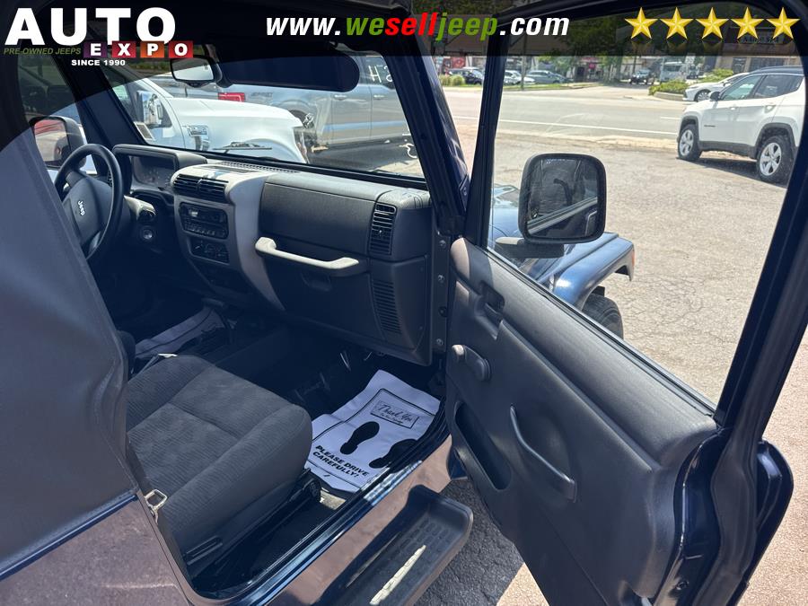 2004 Jeep Wrangler 2dr Unlimited LWB, available for sale in Huntington, New York | Auto Expo. Huntington, New York 2004 Jeep Wrangler 2dr Unlimited LWB, available for sale in Huntington, New York | Auto Expo. Huntington, New York