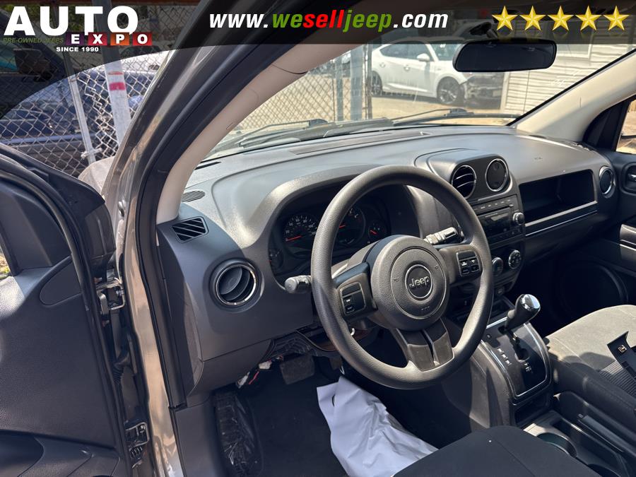 2011 Jeep Compass 4WD 4dr, available for sale in Huntington, New York | Auto Expo. Huntington, New York 2011 Jeep Compass 4WD 4dr, available for sale in Huntington, New York | Auto Expo. Huntington, New York