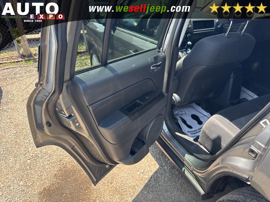 2011 Jeep Compass 4WD 4dr, available for sale in Huntington, New York | Auto Expo. Huntington, New York 2011 Jeep Compass 4WD 4dr, available for sale in Huntington, New York | Auto Expo. Huntington, New York