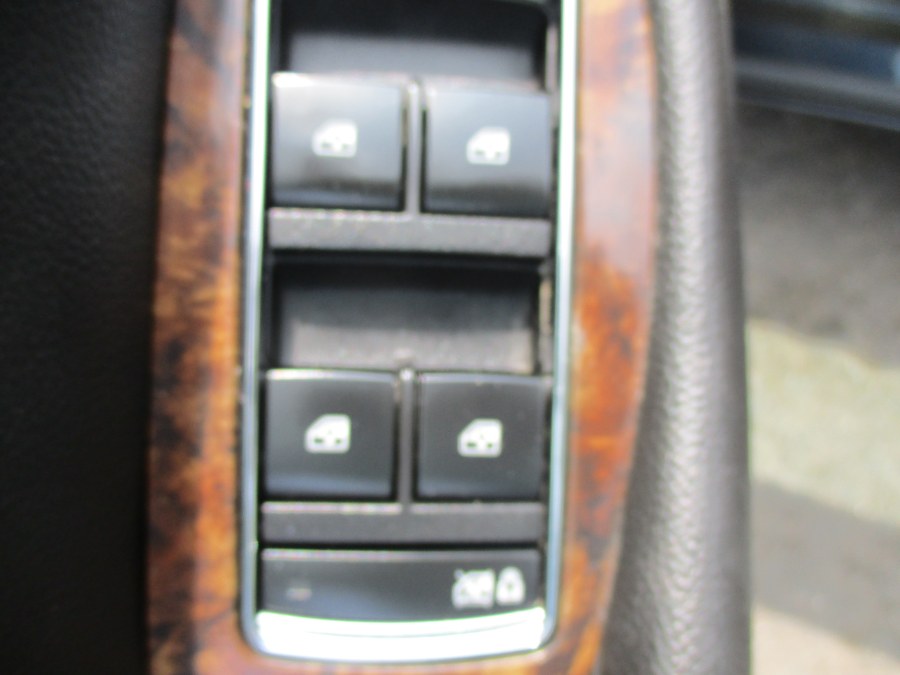2014 Chevrolet Impala 4dr Sdn LTZ w/2LZ, available for sale in Meriden, Connecticut | Cos Central Auto. Meriden, Connecticut 2014 Chevrolet Impala 4dr Sdn LTZ w/2LZ, available for sale in Meriden, Connecticut | Cos Central Auto. Meriden, Connecticut