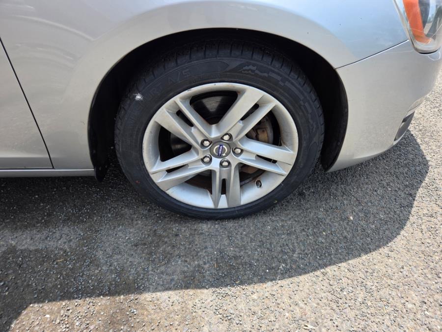 2014 Volvo S60 4dr Sdn T5 Premier FWD, available for sale in Derby, Connecticut | Bridge Motors LLC. Derby, Connecticut 2014 Volvo S60 4dr Sdn T5 Premier FWD, available for sale in Derby, Connecticut | Bridge Motors LLC. Derby, Connecticut