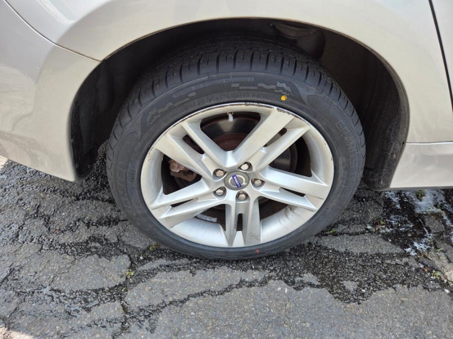 2014 Volvo S60 4dr Sdn T5 Premier FWD, available for sale in Derby, Connecticut | Bridge Motors LLC. Derby, Connecticut 2014 Volvo S60 4dr Sdn T5 Premier FWD, available for sale in Derby, Connecticut | Bridge Motors LLC. Derby, Connecticut