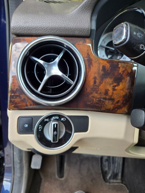 2015 Mercedes-Benz GLK-Class 4MATIC 4dr GLK 250 BlueTEC, available for sale in Bristol, Connecticut | Dealmax Motors LLC. Bristol, Connecticut 2015 Mercedes-Benz GLK-Class 4MATIC 4dr GLK 250 BlueTEC, available for sale in Bristol, Connecticut | Dealmax Motors LLC. Bristol, Connecticut