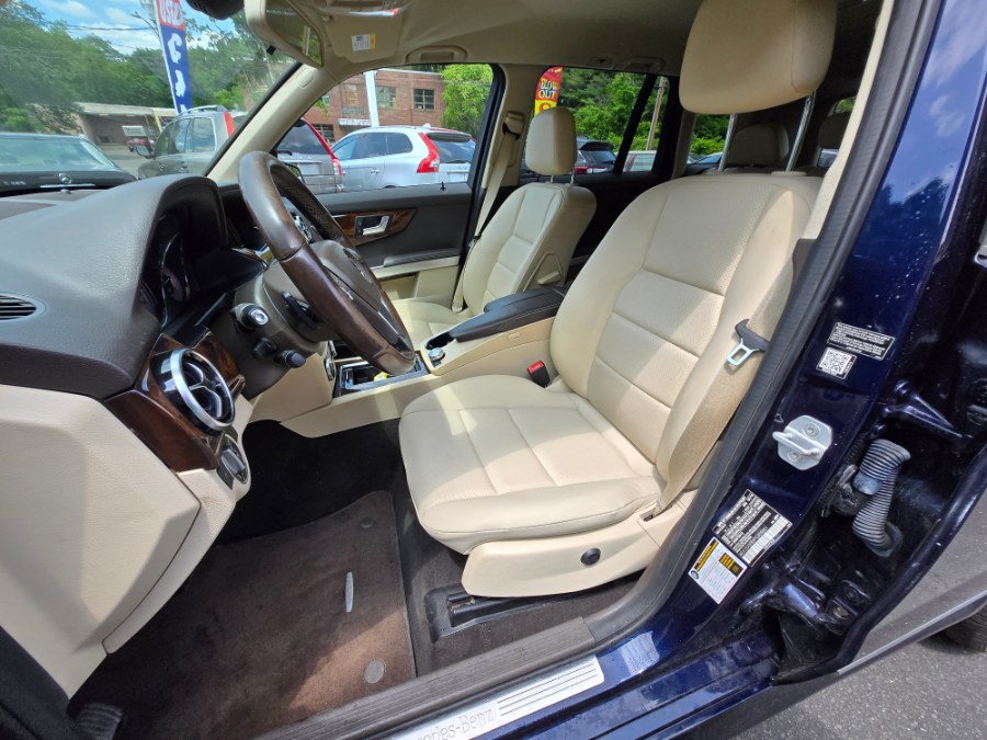 2015 Mercedes-Benz GLK-Class 4MATIC 4dr GLK 250 BlueTEC, available for sale in Bristol, Connecticut | Dealmax Motors LLC. Bristol, Connecticut 2015 Mercedes-Benz GLK-Class 4MATIC 4dr GLK 250 BlueTEC, available for sale in Bristol, Connecticut | Dealmax Motors LLC. Bristol, Connecticut