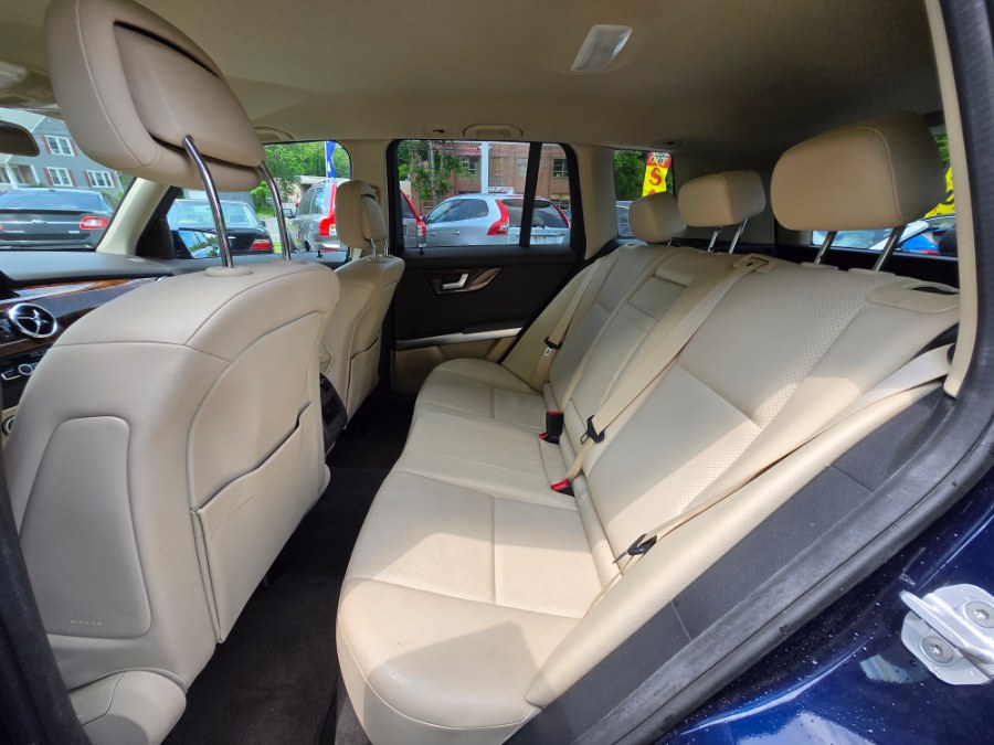 2015 Mercedes-Benz GLK-Class 4MATIC 4dr GLK 250 BlueTEC, available for sale in Bristol, Connecticut | Dealmax Motors LLC. Bristol, Connecticut 2015 Mercedes-Benz GLK-Class 4MATIC 4dr GLK 250 BlueTEC, available for sale in Bristol, Connecticut | Dealmax Motors LLC. Bristol, Connecticut