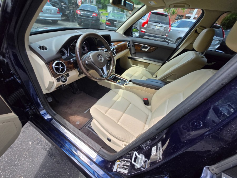 2015 Mercedes-Benz GLK-Class 4MATIC 4dr GLK 250 BlueTEC, available for sale in Bristol, Connecticut | Dealmax Motors LLC. Bristol, Connecticut 2015 Mercedes-Benz GLK-Class 4MATIC 4dr GLK 250 BlueTEC, available for sale in Bristol, Connecticut | Dealmax Motors LLC. Bristol, Connecticut