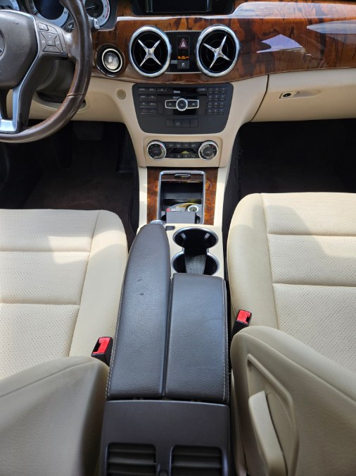 2015 Mercedes-Benz GLK-Class 4MATIC 4dr GLK 250 BlueTEC, available for sale in Bristol, Connecticut | Dealmax Motors LLC. Bristol, Connecticut 2015 Mercedes-Benz GLK-Class 4MATIC 4dr GLK 250 BlueTEC, available for sale in Bristol, Connecticut | Dealmax Motors LLC. Bristol, Connecticut