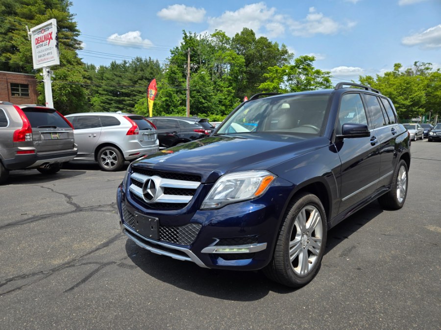 Used 2015 Mercedes-Benz GLK-Class in Bristol, Connecticut | Dealmax Motors LLC. Bristol, Connecticut