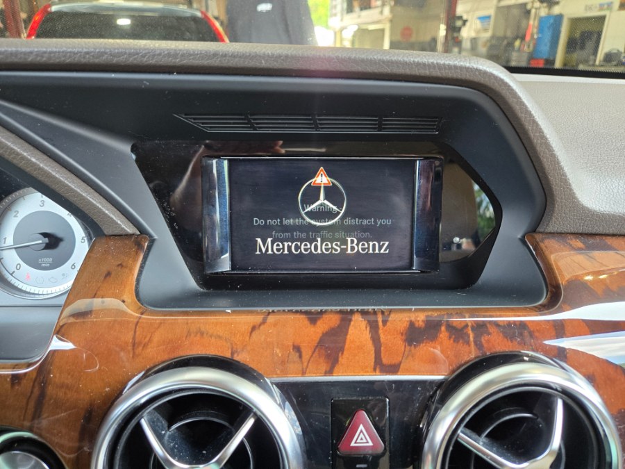 2015 Mercedes-Benz GLK-Class 4MATIC 4dr GLK 250 BlueTEC, available for sale in Bristol, Connecticut | Dealmax Motors LLC. Bristol, Connecticut 2015 Mercedes-Benz GLK-Class 4MATIC 4dr GLK 250 BlueTEC, available for sale in Bristol, Connecticut | Dealmax Motors LLC. Bristol, Connecticut