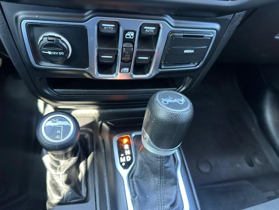 2018 Jeep Wrangler Unlimited Sport S 4x4, available for sale in South Windsor, Connecticut | Mike And Tony Auto Sales, Inc. South Windsor, Connecticut 2018 Jeep Wrangler Unlimited Sport S 4x4, available for sale in South Windsor, Connecticut | Mike And Tony Auto Sales, Inc. South Windsor, Connecticut