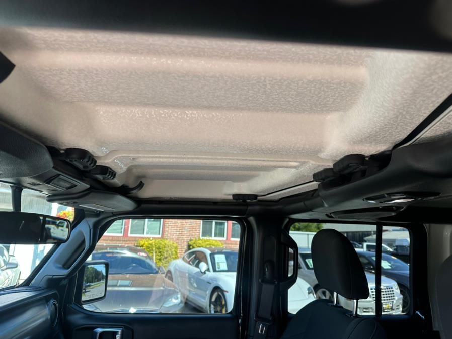 2018 Jeep Wrangler Unlimited Sport S 4x4, available for sale in South Windsor, Connecticut | Mike And Tony Auto Sales, Inc. South Windsor, Connecticut 2018 Jeep Wrangler Unlimited Sport S 4x4, available for sale in South Windsor, Connecticut | Mike And Tony Auto Sales, Inc. South Windsor, Connecticut