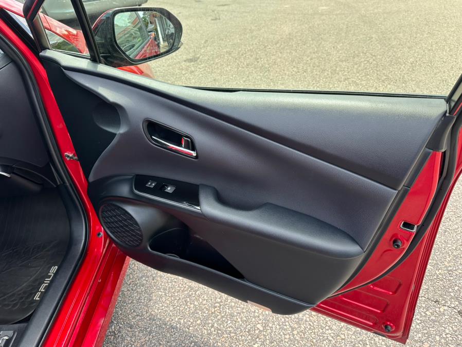 2018 Toyota Prius Three (Natl), available for sale in South Windsor, Connecticut | Mike And Tony Auto Sales, Inc. South Windsor, Connecticut 2018 Toyota Prius Three (Natl), available for sale in South Windsor, Connecticut | Mike And Tony Auto Sales, Inc. South Windsor, Connecticut