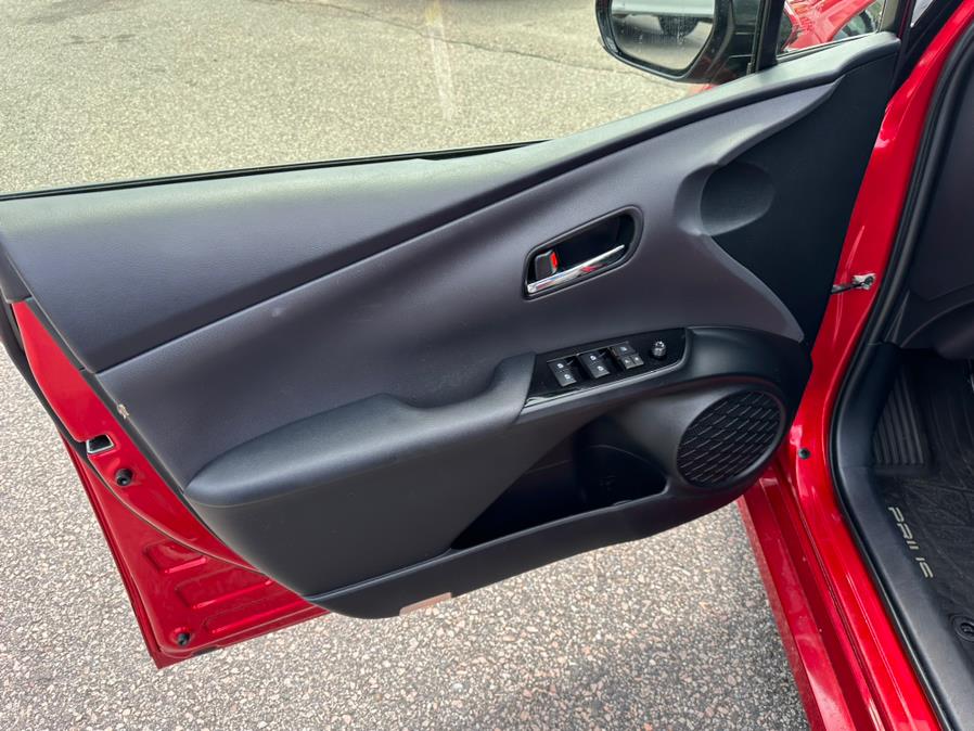 2018 Toyota Prius Three (Natl), available for sale in South Windsor, Connecticut | Mike And Tony Auto Sales, Inc. South Windsor, Connecticut 2018 Toyota Prius Three (Natl), available for sale in South Windsor, Connecticut | Mike And Tony Auto Sales, Inc. South Windsor, Connecticut