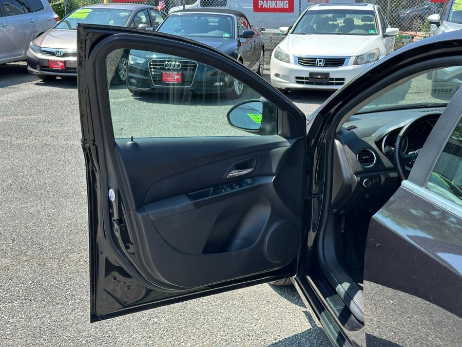 2014 Chevrolet Cruze 4dr Sdn Auto 1LT, available for sale in Irvington , New Jersey | Auto Haus of Irvington Corp. Irvington , New Jersey 2014 Chevrolet Cruze 4dr Sdn Auto 1LT, available for sale in Irvington , New Jersey | Auto Haus of Irvington Corp. Irvington , New Jersey