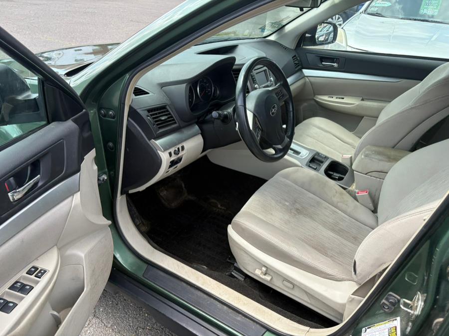 2014 Subaru Outback 4dr Wgn H4 Auto 2.5i Premium, available for sale in East Windsor, Connecticut | CT Car Co LLC. East Windsor, Connecticut 2014 Subaru Outback 4dr Wgn H4 Auto 2.5i Premium, available for sale in East Windsor, Connecticut | CT Car Co LLC. East Windsor, Connecticut