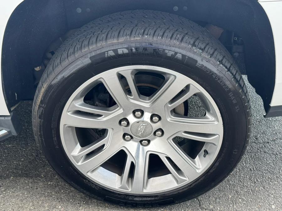 2019 Cadillac Escalade 4WD 4dr Luxury, available for sale in Newark, New Jersey | Champion Auto Sales. Newark, New Jersey 2019 Cadillac Escalade 4WD 4dr Luxury, available for sale in Newark, New Jersey | Champion Auto Sales. Newark, New Jersey