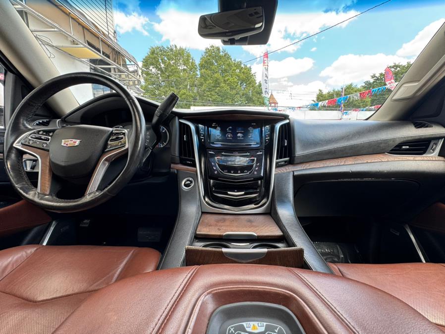 2019 Cadillac Escalade 4WD 4dr Luxury, available for sale in Newark, New Jersey | Champion Auto Sales. Newark, New Jersey 2019 Cadillac Escalade 4WD 4dr Luxury, available for sale in Newark, New Jersey | Champion Auto Sales. Newark, New Jersey