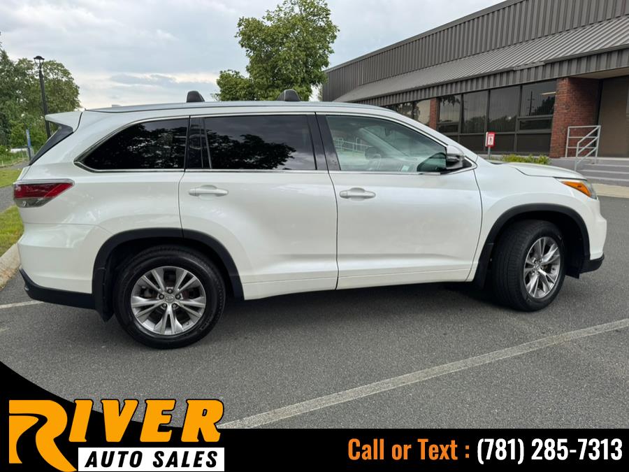 2015 Toyota Highlander AWD 4dr V6 XLE (Natl), available for sale in Malden, Massachusetts | River Auto Sales. Malden, Massachusetts 2015 Toyota Highlander AWD 4dr V6 XLE (Natl), available for sale in Malden, Massachusetts | River Auto Sales. Malden, Massachusetts