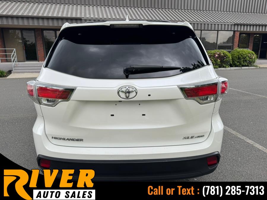 2015 Toyota Highlander AWD 4dr V6 XLE (Natl), available for sale in Malden, Massachusetts | River Auto Sales. Malden, Massachusetts 2015 Toyota Highlander AWD 4dr V6 XLE (Natl), available for sale in Malden, Massachusetts | River Auto Sales. Malden, Massachusetts
