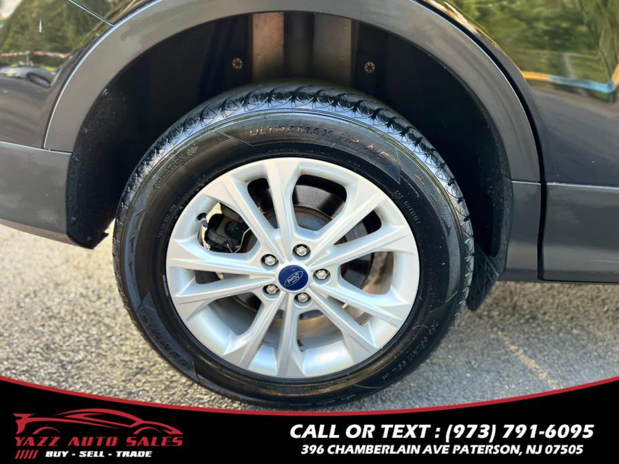 2017 Ford Escape SE 4WD, available for sale in Paterson, New Jersey | Yazz Auto Sales. Paterson, New Jersey 2017 Ford Escape SE 4WD, available for sale in Paterson, New Jersey | Yazz Auto Sales. Paterson, New Jersey
