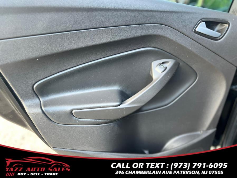 2017 Ford Escape SE 4WD, available for sale in Paterson, New Jersey | Yazz Auto Sales. Paterson, New Jersey 2017 Ford Escape SE 4WD, available for sale in Paterson, New Jersey | Yazz Auto Sales. Paterson, New Jersey