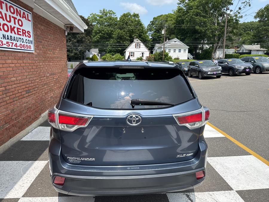 2016 Toyota Highlander AWD 4dr V6 XLE, available for sale in Waterbury, Connecticut | National Auto Brokers, Inc.. Waterbury, Connecticut 2016 Toyota Highlander AWD 4dr V6 XLE, available for sale in Waterbury, Connecticut | National Auto Brokers, Inc.. Waterbury, Connecticut