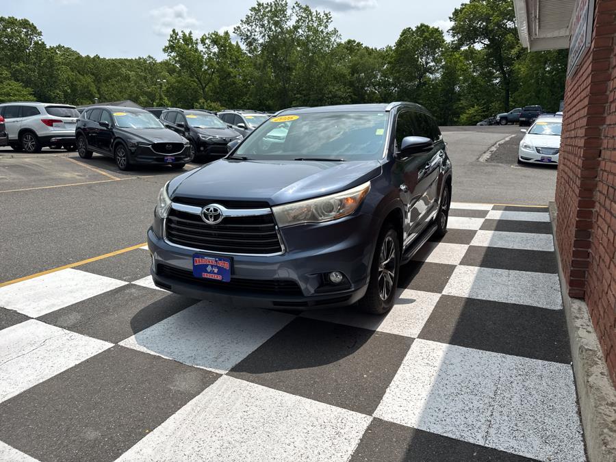 2016 Toyota Highlander AWD 4dr V6 XLE, available for sale in Waterbury, Connecticut | National Auto Brokers, Inc.. Waterbury, Connecticut 2016 Toyota Highlander AWD 4dr V6 XLE, available for sale in Waterbury, Connecticut | National Auto Brokers, Inc.. Waterbury, Connecticut
