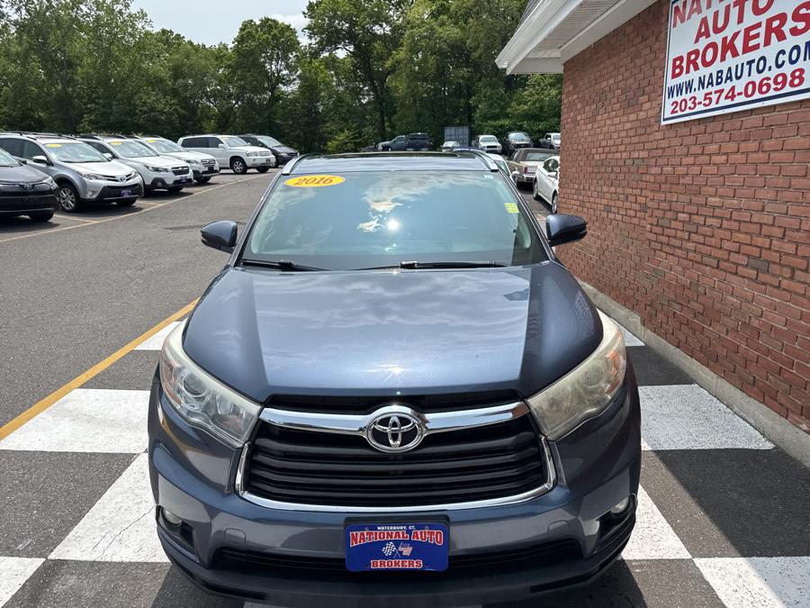 2016 Toyota Highlander AWD 4dr V6 XLE, available for sale in Waterbury, Connecticut | National Auto Brokers, Inc.. Waterbury, Connecticut 2016 Toyota Highlander AWD 4dr V6 XLE, available for sale in Waterbury, Connecticut | National Auto Brokers, Inc.. Waterbury, Connecticut