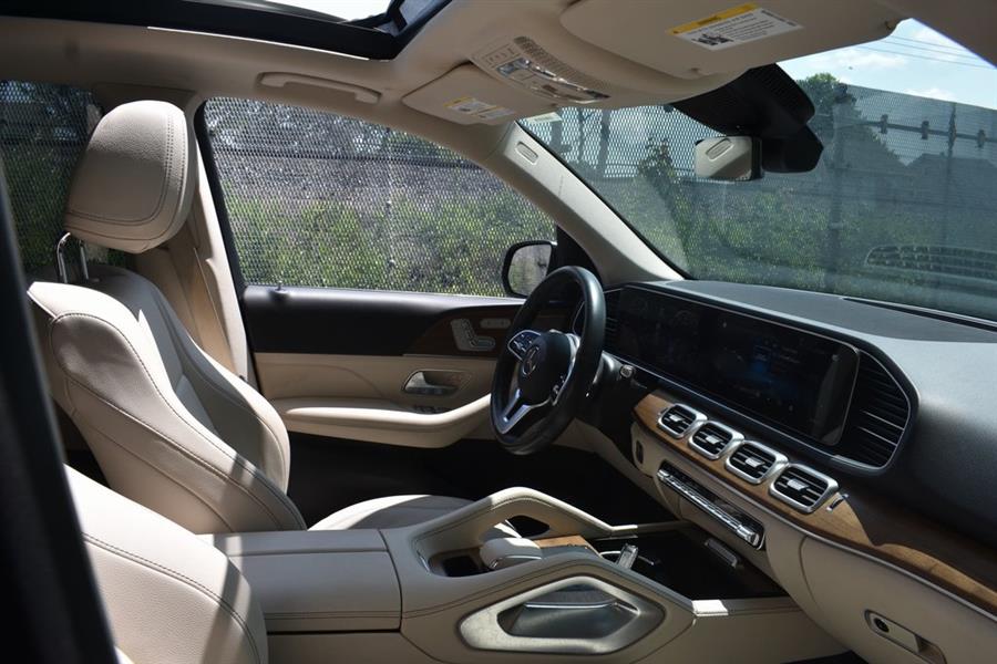 2022 Mercedes-benz Gle GLE 350, available for sale in Hempstead, New York | Certified Automotive Group. Hempstead, New York 2022 Mercedes-benz Gle GLE 350, available for sale in Hempstead, New York | Certified Automotive Group. Hempstead, New York